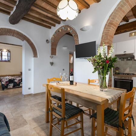 Casa Ernesto - Porzione Di Colonica Villa Monteriggioni Luaran gambar