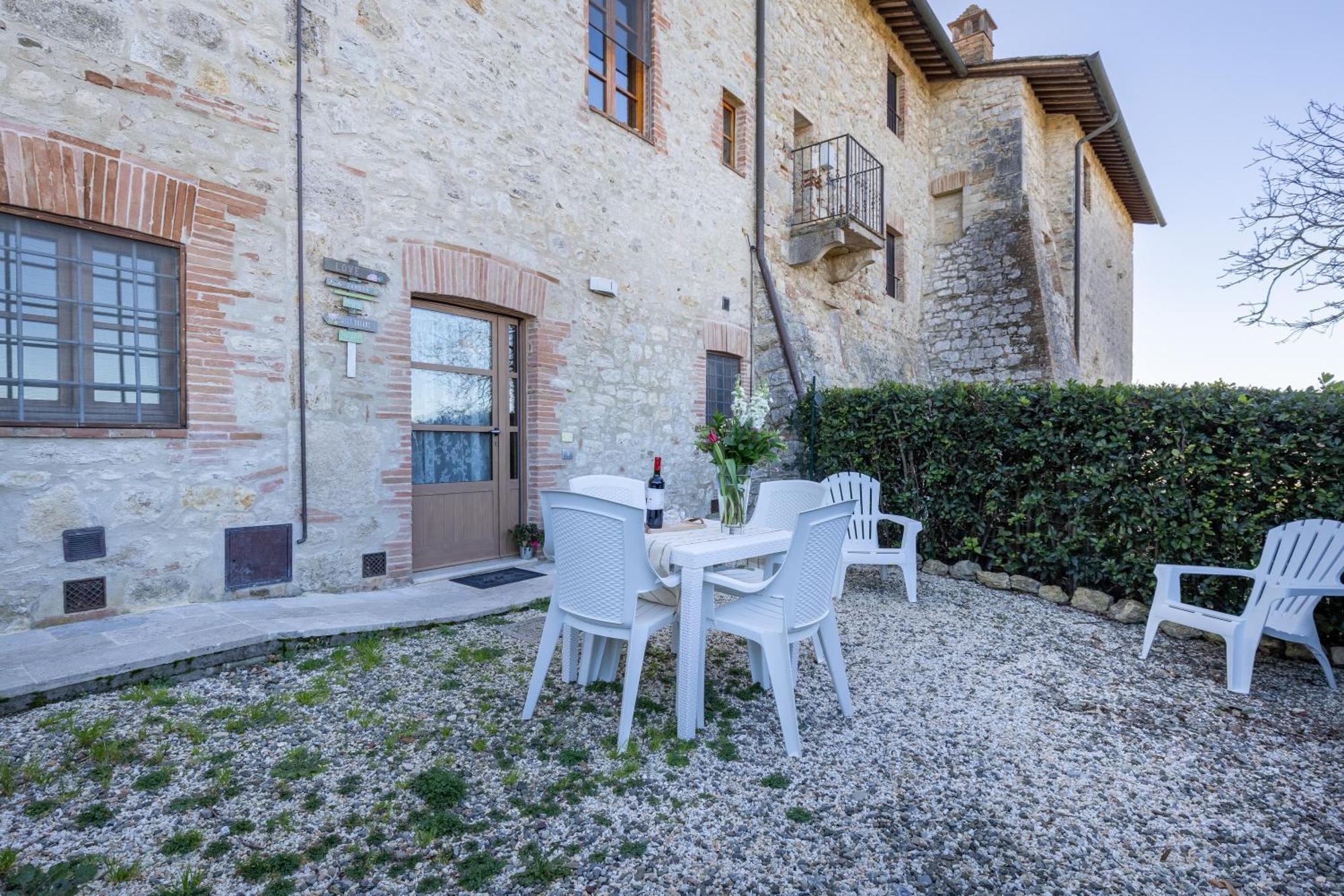 Casa Ernesto - Porzione Di Colonica Villa Monteriggioni Luaran gambar